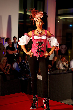 Charity Wiesn Preview-Manuel Neuer Kids Foundation