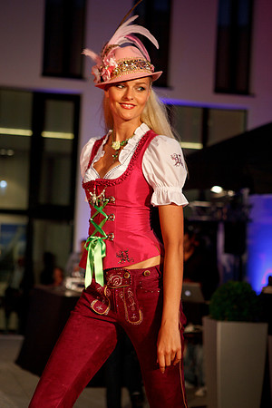 Charity Wiesn Preview-Manuel Neuer Kids Foundation