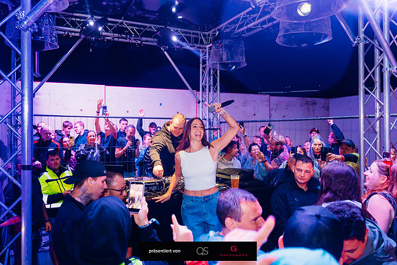 Vanessa Mai LIVE - präsentiert von QS & Modehaus Garhammer-1013