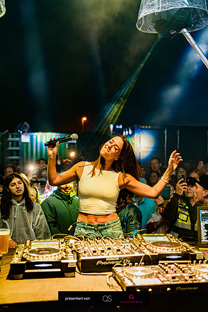 Vanessa Mai LIVE - präsentiert von QS & Modehaus Garhammer ©Tobi Marold-065