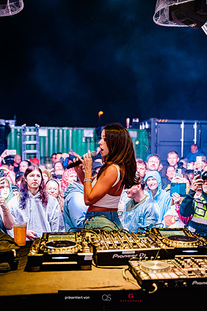 Vanessa Mai LIVE - präsentiert von QS & Modehaus Garhammer ©Tobi Marold-068