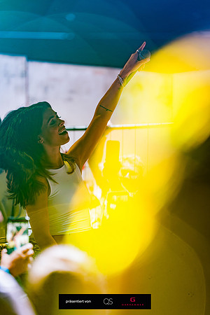 Vanessa Mai LIVE - präsentiert von QS & Modehaus Garhammer ©Tobi Marold-076