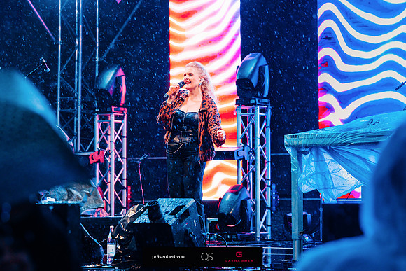 Vanessa Mai LIVE - präsentiert von QS & Modehaus Garhammer-0368