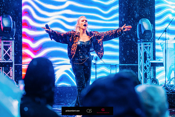 Vanessa Mai LIVE - präsentiert von QS & Modehaus Garhammer-0412