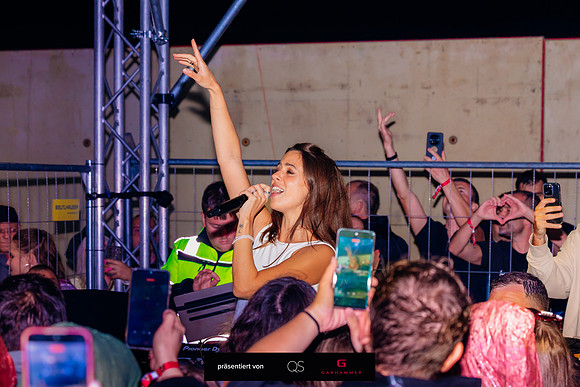 Vanessa Mai LIVE - präsentiert von QS & Modehaus Garhammer-0537