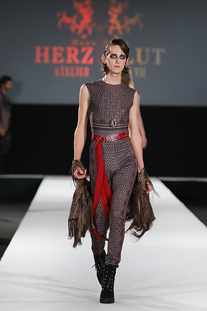 2020-09-11-MQVFW-21-00h-a-Manufaktur Herzblut-SW-043