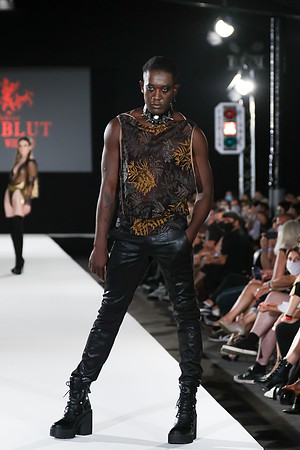 2020-09-11-MQVFW-21-00h-a-Manufaktur Herzblut-SW-010