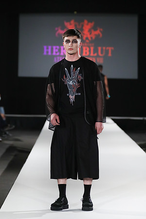 2020-09-11-MQVFW-21-00h-a-Manufaktur Herzblut-SW-081