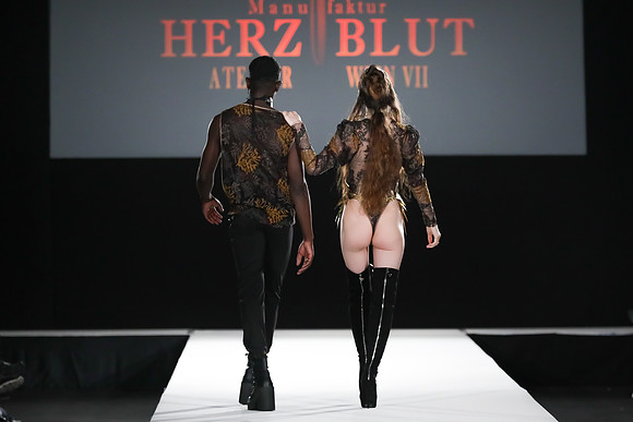 2020-09-11-MQVFW-21-00h-a-Manufaktur Herzblut-SW-012