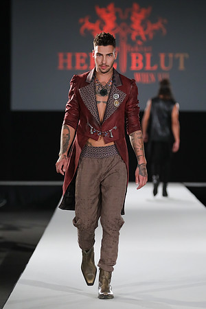 2020-09-11-MQVFW-21-00h-a-Manufaktur Herzblut-SW-054