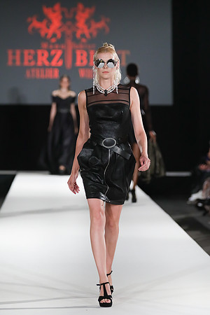 2020-09-11-MQVFW-21-00h-a-Manufaktur Herzblut-SW-095