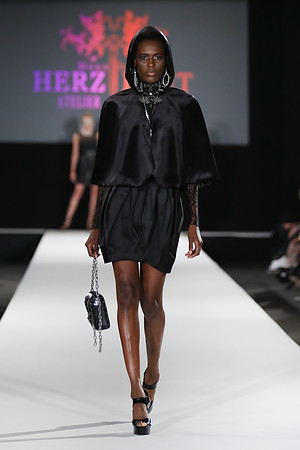 2020-09-11-MQVFW-21-00h-a-Manufaktur Herzblut-SW-092