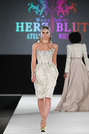 2020-09-11-MQVFW-21-00h-a-Manufaktur Herzblut-SW-142