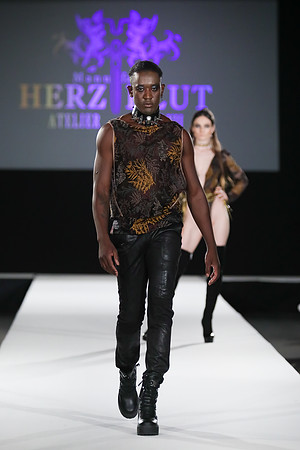 2020-09-11-MQVFW-21-00h-a-Manufaktur Herzblut-SW-008
