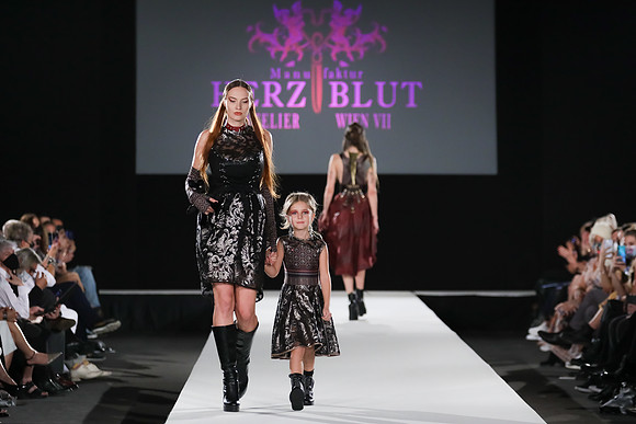 2020-09-11-MQVFW-21-00h-a-Manufaktur Herzblut-SW-026
