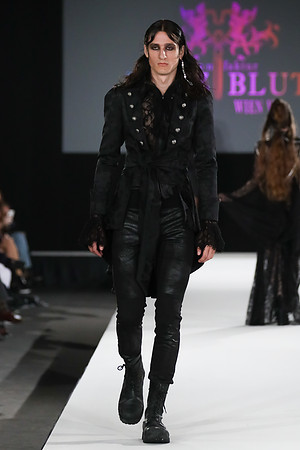2020-09-11-MQVFW-21-00h-a-Manufaktur Herzblut-SW-090