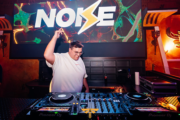 NIGHTLIGHT-NOIZE PRE-PARTY-0141