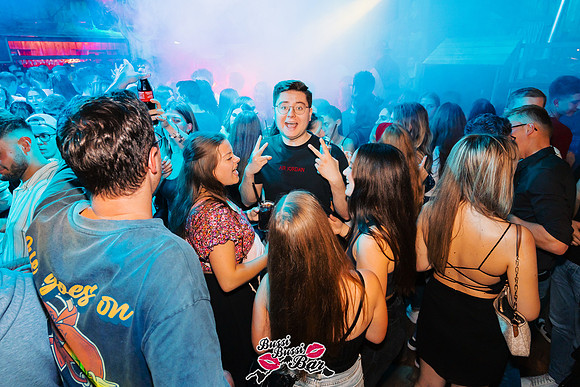 BUSSI BUSSI BAR - 90er 2000er Party-1006