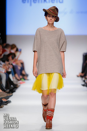 2014-09-13-MQVFW-Elfenkleid-SW-006