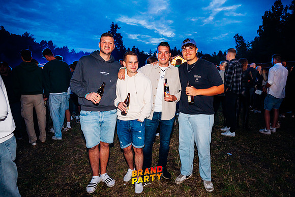 BRANDPARTY 2025-6875