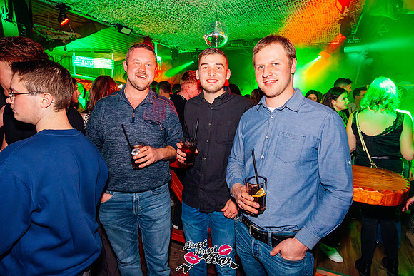 BUSSI BUSSI BAR 80er 90er PARTY-58