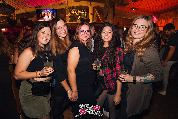 BUSSI BUSSI BAR - 90er 2000er Party-47