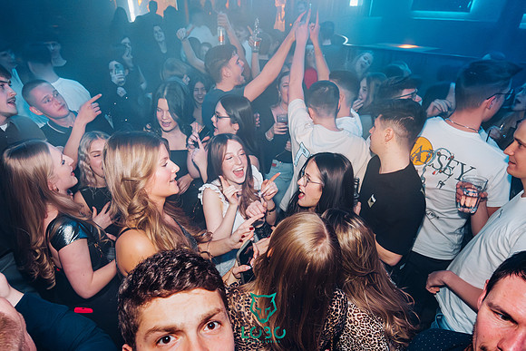 LOBO Nightclub-GIRLS JUST WANNA HAVE FUN 2025-0620