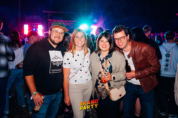 BRANDPARTY 2025-7667