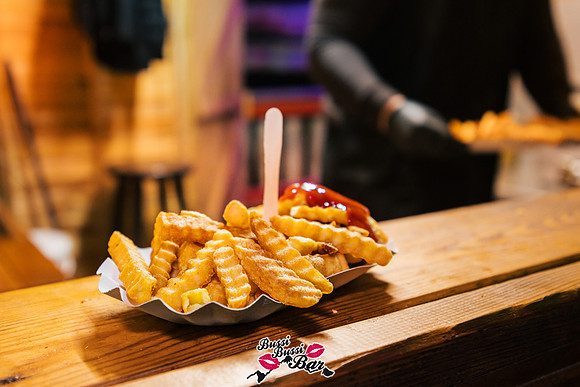 BUSSI BUSSI BAR - 90er 2000er Party-835