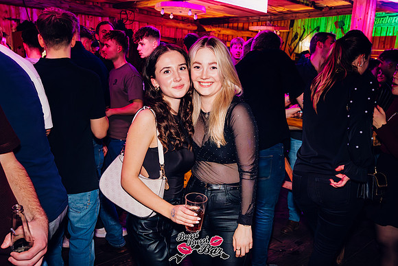 BUSSI BUSSI BAR-80er90er-DEZ24-783