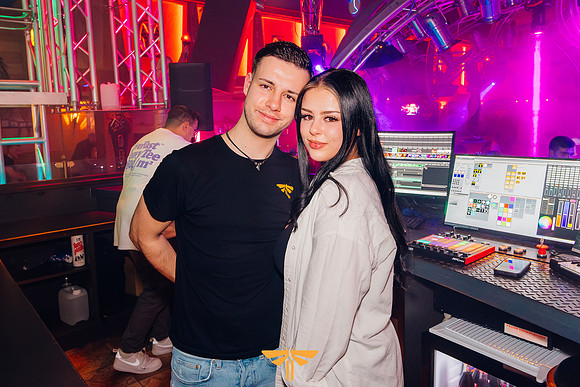 NIGHTLIGHT-GYM PARTY-1464