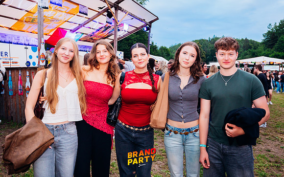 BRANDPARTY 2025-6544