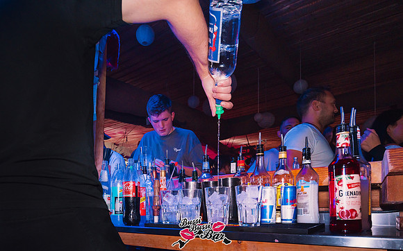 BUSSI BUSSI BAR - 90er 2000er Party-689