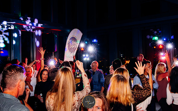 Sparkling Munich-Sundowner Afterwork Party Highlight Towers-558-Verbessert-RR