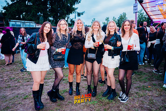 BRANDPARTY 2025-6600