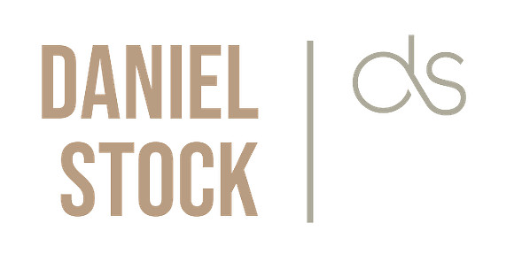 Daniel Stock+DS Schriftzug-lightbrown-PNG