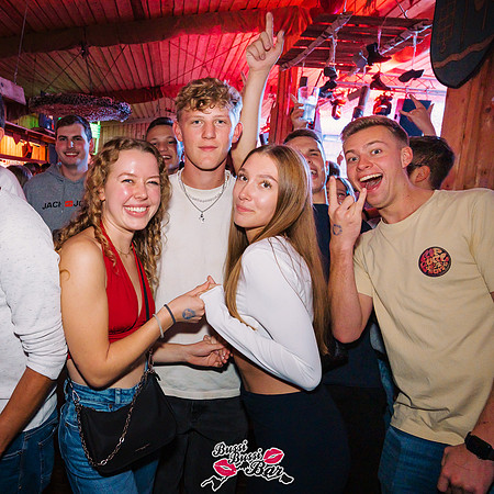 BUSSI BUSSI BAR - 90er 2000er Party-405