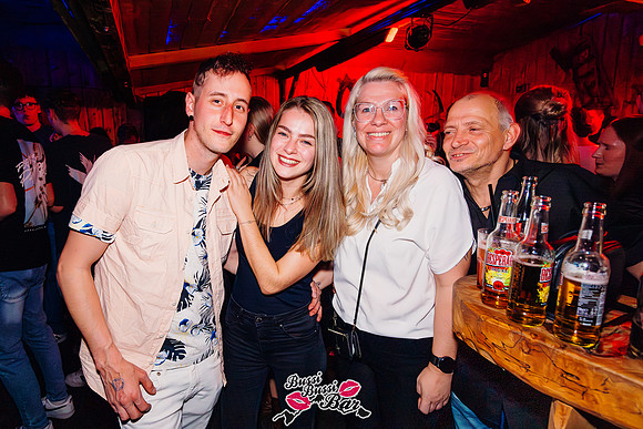 Bussi Bussi Bar-Oster Bussi 2024-992-Verbessert-RR