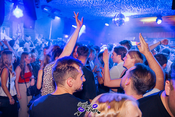 BUSSI BUSSI BAR - 90er 2000er Party-764