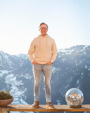 Daniel Stock-JAN-2022-037