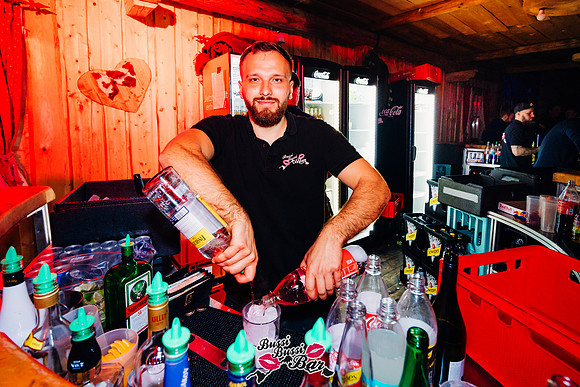 Bussi Bussi Bar-Oster Bussi 2024-708