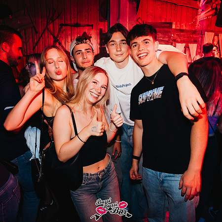 BUSSI BUSSI BAR-SAISONSTART 2024-1085
