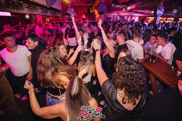 BUSSI BUSSI BAR - Single Party 2024-2-344-Verbessert-RR