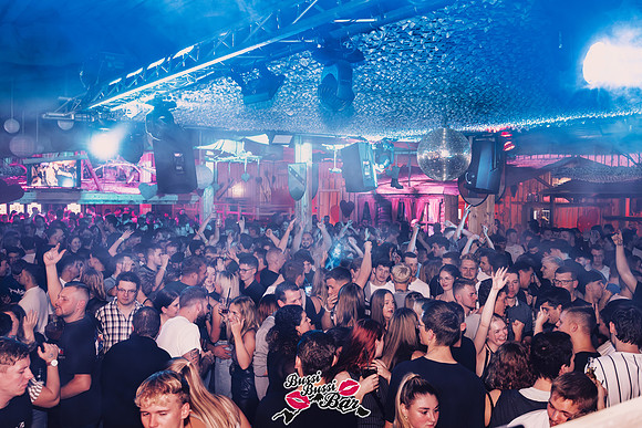 BUSSI BUSSI BAR - Single Party 2024-2-1133-Verbessert-RR