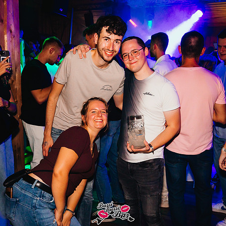BUSSI BUSSI BAR-SAISONSTART 2024-1112