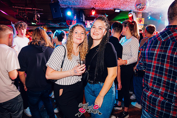 BUSSI BUSSI BAR-80er90er-DEZ24-1133