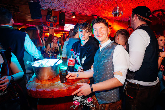 BUSSI BUSSI BAR-STADL-GAUDI 2025-285