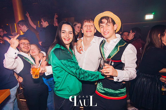 001-DAS PAUL-Große Singleparty