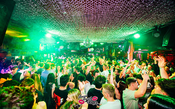 BUSSI BUSSI BAR-STADL-GAUDI 2025-2479