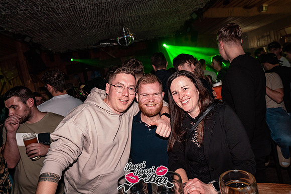 013-BUSSI BUSSI BAR Weihnachtsbussi 2024 - Fotograf Tobias Marold